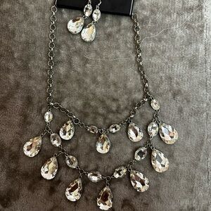 Teardrop Rhinestone necklace